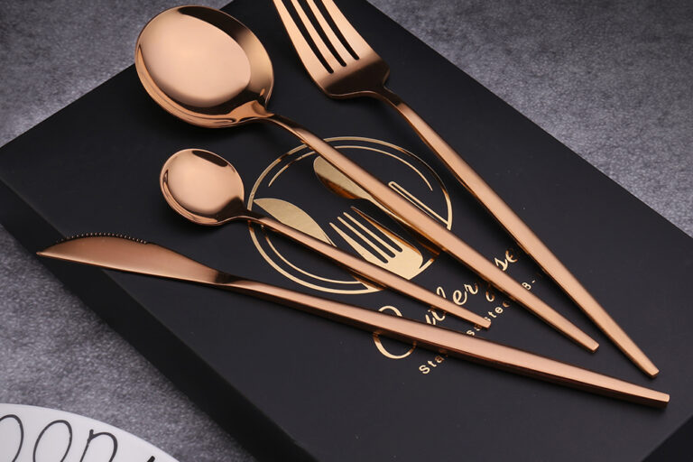 Travel Gold Plated Forks and Knives Stainless Steel Flatware (4)