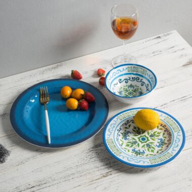 Vintage Modern Farmhouse Melamine Crockery Set in Rustic Style