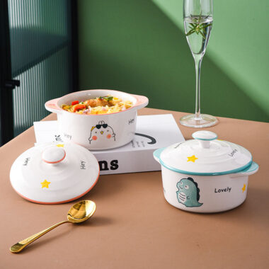 Hand-painted ceramic salad bowl with lid and handle