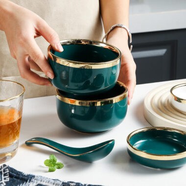 Modern ceramic bowls for kitchen use in minimal crockery design
