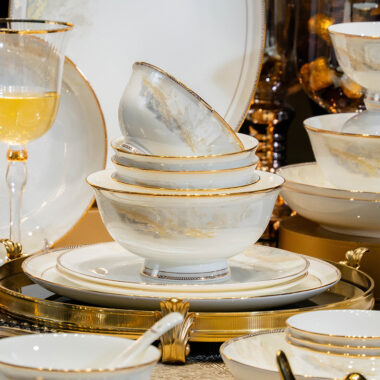 Lightweight Luxury Home Dinner Set for Wholesale