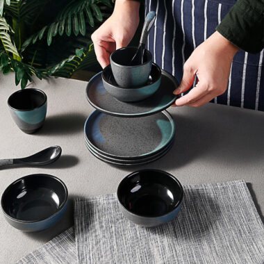 Modern luxury melamine dinnerware set with plates and bowls