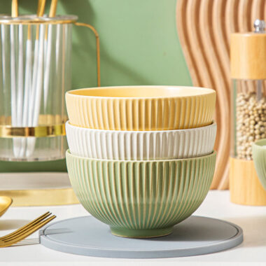 Nordic minimalist ceramic ramen bowl with wide design