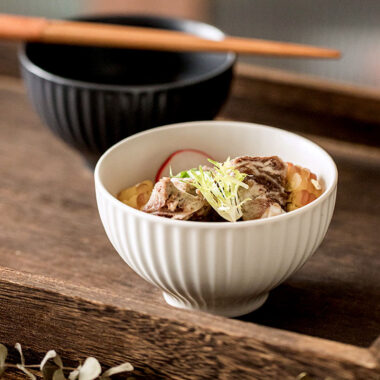 Nordic minimalist ceramic ramen bowl with wide design