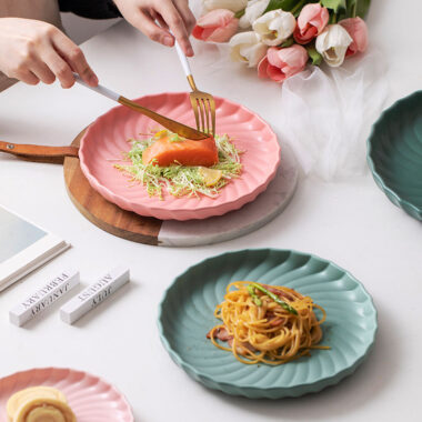 Nordic-style creative crockery plates for modern homes