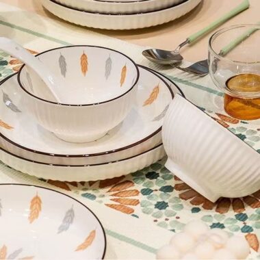 Creative multi-size ceramic dinner sets crockery for homes