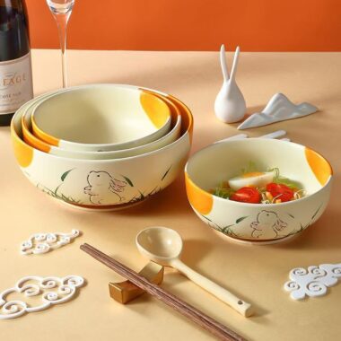 Cute cream-style hand-painted ceramic bowls crockery