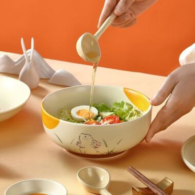 Cute cream-style hand-painted ceramic bowls crockery