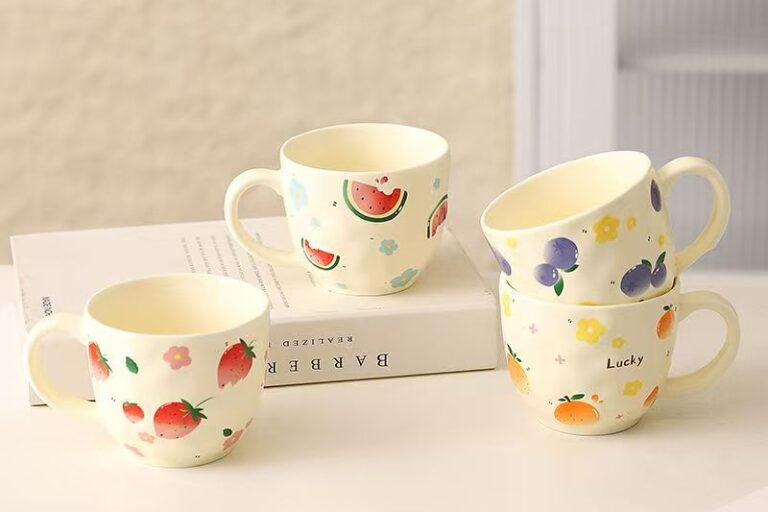 Large-capacity cute fruit ceramic mugs crockery