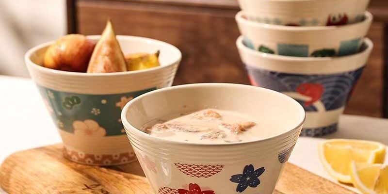 Cute Japanese cone-shaped ceramic bowls crockery