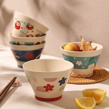 Cute Japanese cone-shaped ceramic bowls crockery