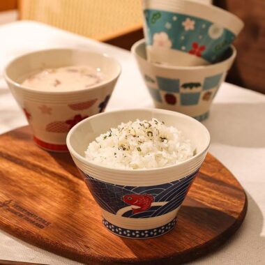 Cute Japanese cone-shaped ceramic bowls crockery