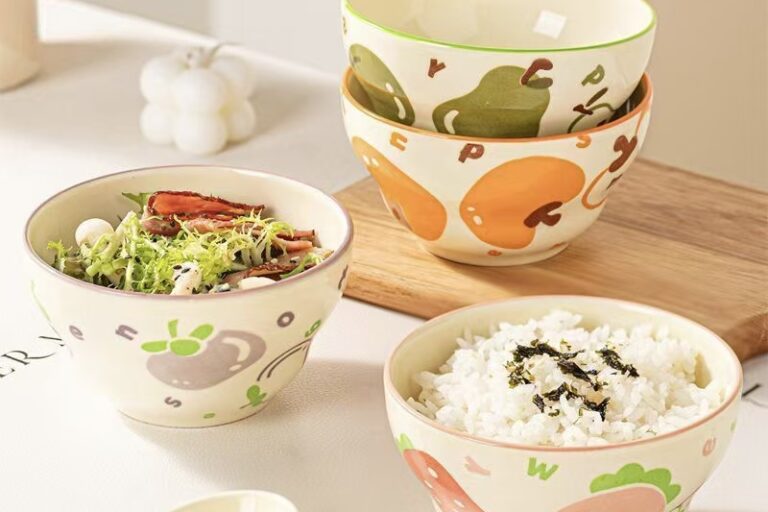 Cute underglaze fruit-pattern ceramic bowls crockery