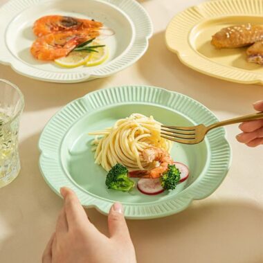 Matte rose embossed ceramic dinner sets crockery for homes