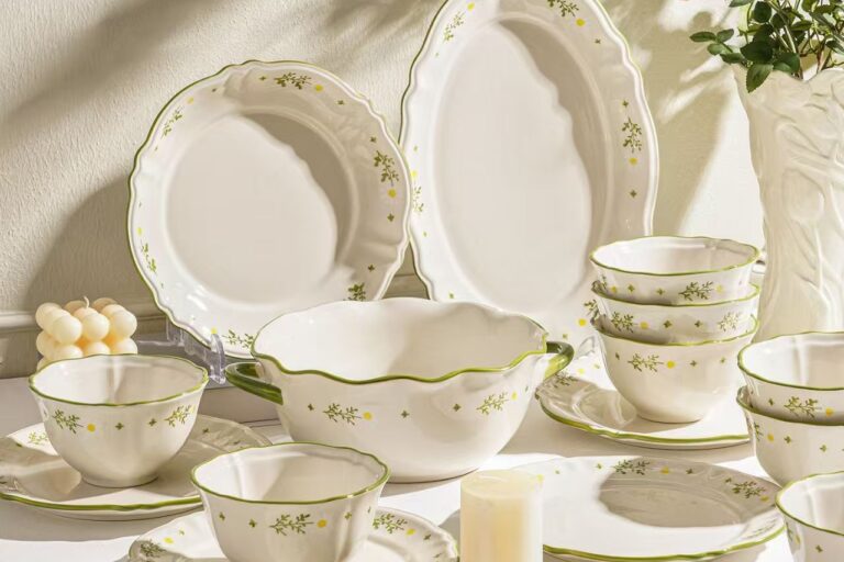 Premium underglaze ceramic dinner sets crockery for home