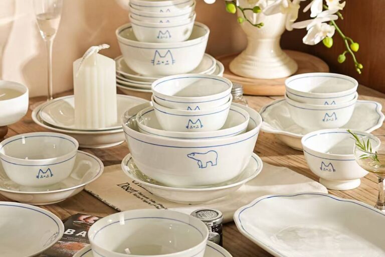 Vintage underglaze animal pattern crockery dinner sets