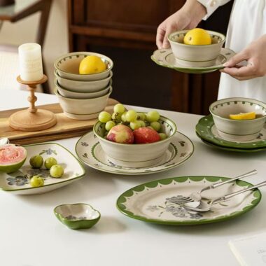 Vintage stylish crockery dinner sets for gifting
