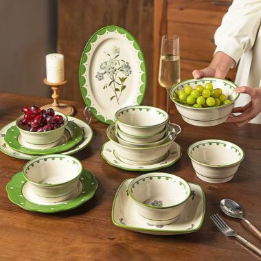 Vintage stylish crockery dinner sets for gifting