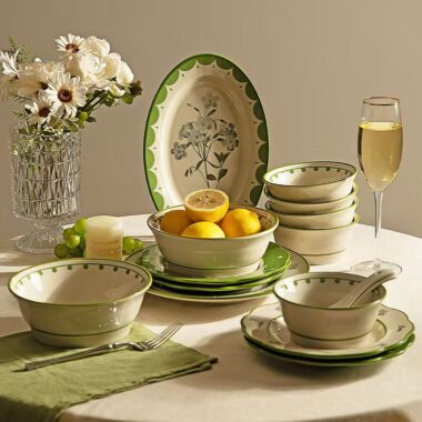 Vintage stylish crockery dinner sets for gifting