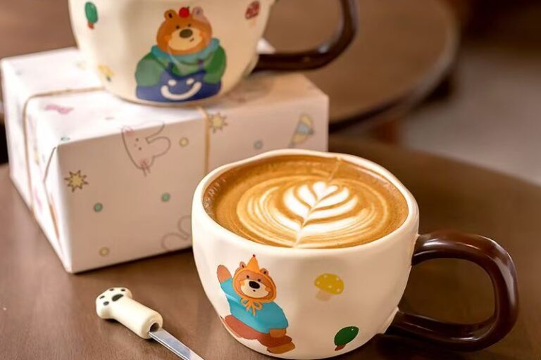 Cute bear cartoon couple ceramic crockery coffee mugs