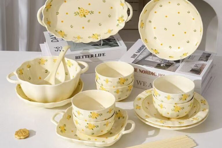 Cream style underglaze floral ceramic crockery dinner sets