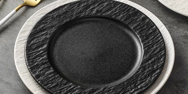 Creative round ceramic crockery steak plates for home dining