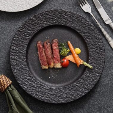 Creative round ceramic crockery steak plates for home dining