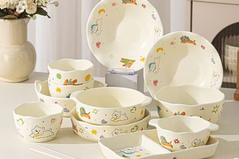 Cute cartoon couple ceramic crockery dinner sets for home