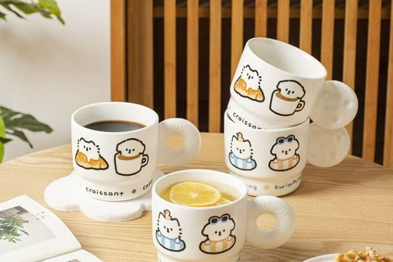 Cute cartoon heat resistant ceramic crockery mugs for use