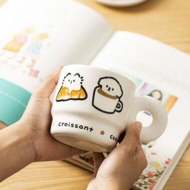 Cute cartoon heat resistant ceramic crockery mugs for use