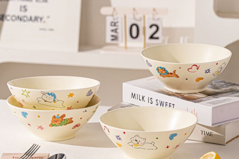 Cute Cartoon Crockery Noodle Bowls (8) Cute cartoon large capacity ceramic crockery noodle bowls