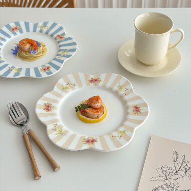 Cute petal ceramic crockery plates for dessert and breakfast