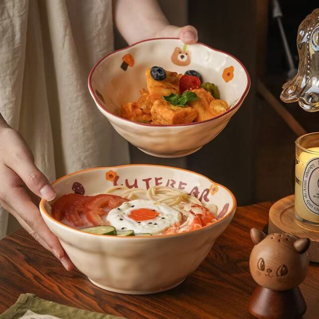 Cute underglaze ceramic crockery ramen bowls for home use
