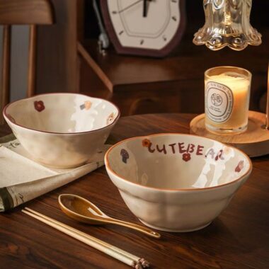 Cute underglaze ceramic crockery ramen bowls for home use
