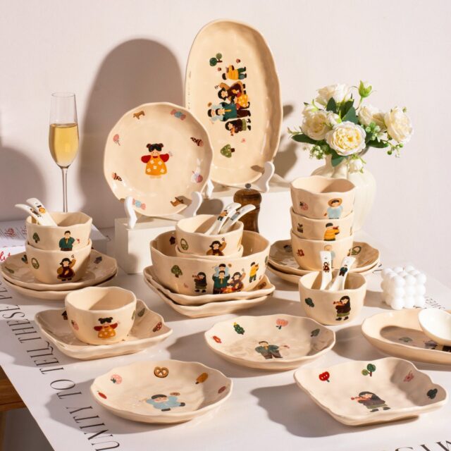 Cute family cartoon ceramic crockery dinner sets for home