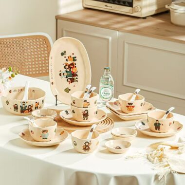 Cute family cartoon ceramic crockery dinner sets for home
