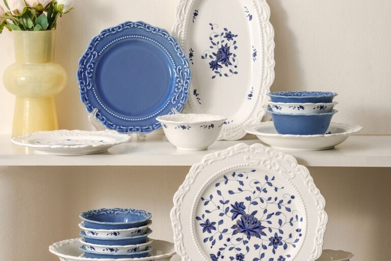 French Embossed Luxury Crockery Dinner Sets (3) French embossed luxury ceramic crockery dinner sets for home