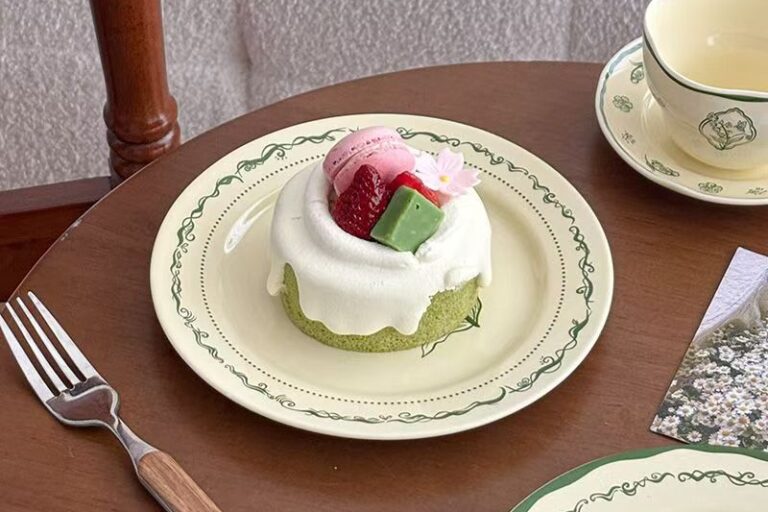 French Green Crockery Dessert Plates (7) French green ceramic crockery plates for dessert and breakfast