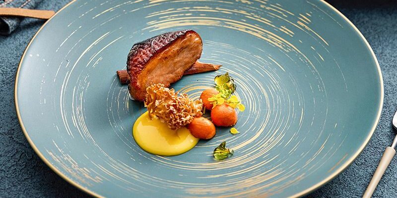 Luxury gold rim ceramic crockery pasta plates for home