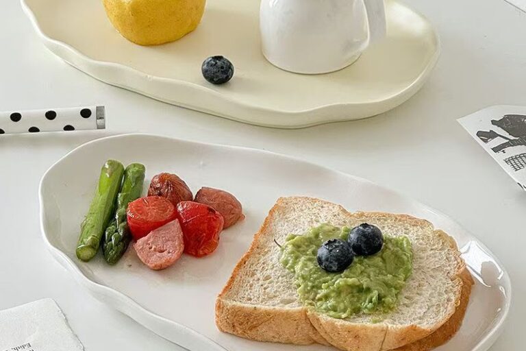 Irregular Wavy Crockery Breakfast Plates (7) Irregular wavy edge ceramic crockery plates for breakfast