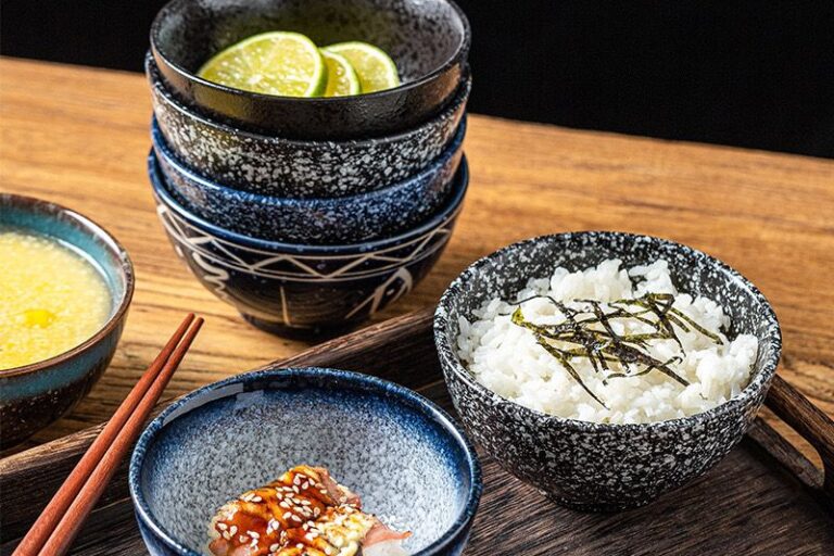 Japanese Retro Minimalist Crockery Bowls (4) Japanese retro minimalist ceramic crockery rice soup bowls