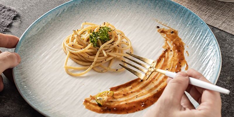 Japanese shallow ceramic crockery steak plates for home use