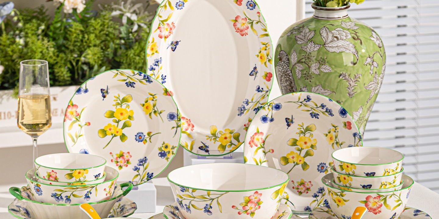 Underglaze floral ceramic crockery dinner sets for home use