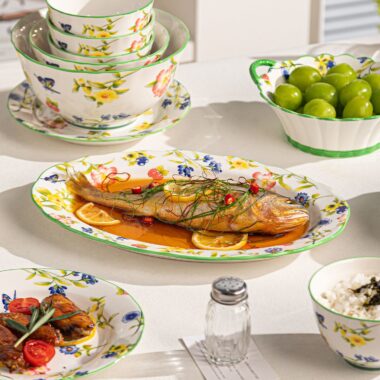 Underglaze floral ceramic crockery dinner sets for home use