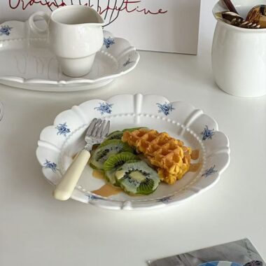 Vintage French ceramic crockery dessert plates for home use