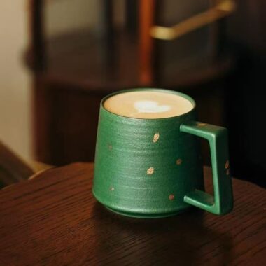 Vintage luxury ceramic crockery mugs for home use