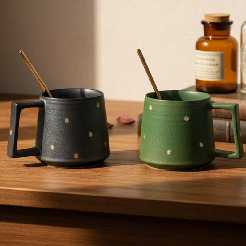 Vintage luxury ceramic crockery mugs for home use