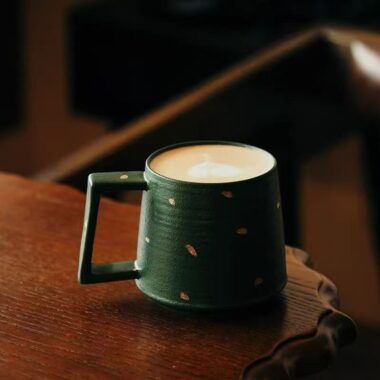 Vintage luxury ceramic crockery mugs for home use