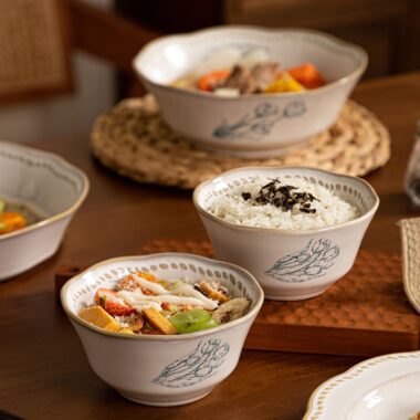 Vintage tulip underglaze ceramic crockery bowls for home