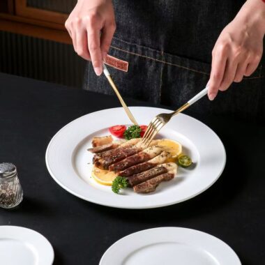 Pure white ribbed ceramic crockery pasta plates for home